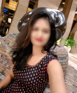 Call Girl Noida Radha